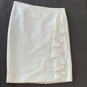 Mini Pencil Skirt White Size 0 Ruffled White House Black Market